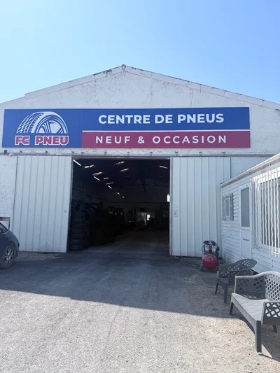 Devanture de FC Pneu