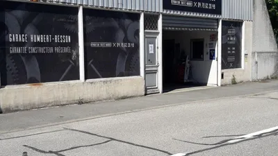 Devanture de Garage Humbert Besson