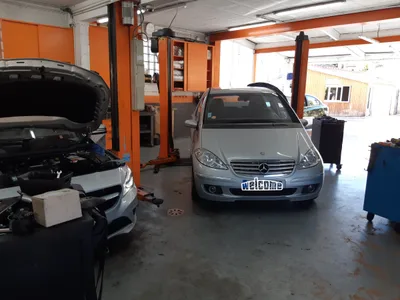 Devanture de Garage Mario