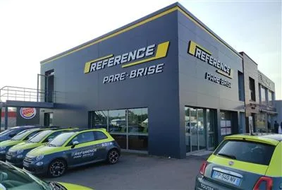 Devanture de Référence Pare-brise Saint-Avold
