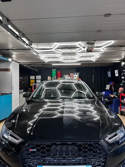 Devanture de F&L Detailing - Covering
