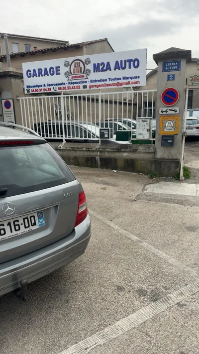 Devanture de Garage M2a auto