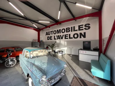 Devanture de Automobiles de l’Avelon