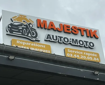 Devanture de Majestik Auto Moto