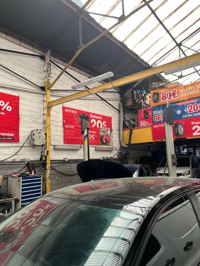 Devanture de Garage MBA