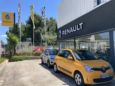 Devanture de Garage Renault Ovalie