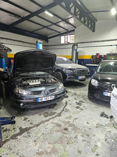 Devanture de SOS AUTO FRANCE