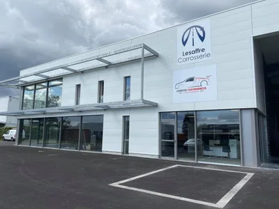 Devanture de LESAFFRE CARROSSERIE