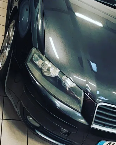 Devanture de Hawaï Autos
