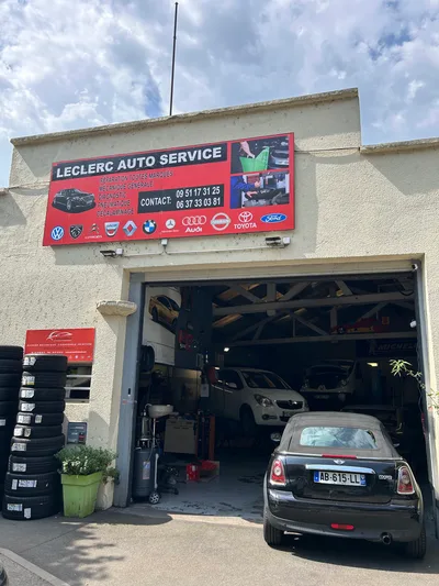 Devanture de Leclerc Autoservice