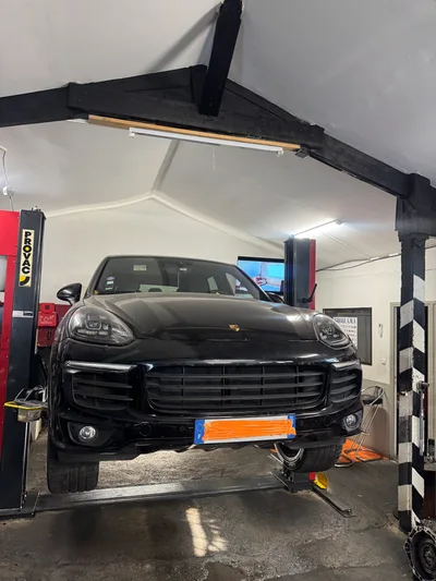 Devanture de Ama Garage