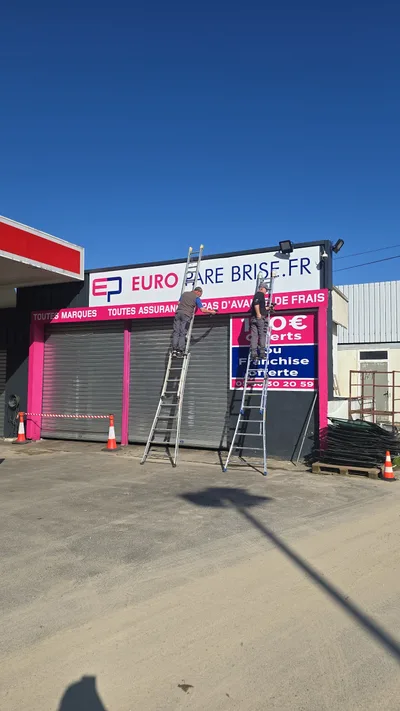 Devanture de Euro Pare Brise Bordeaux