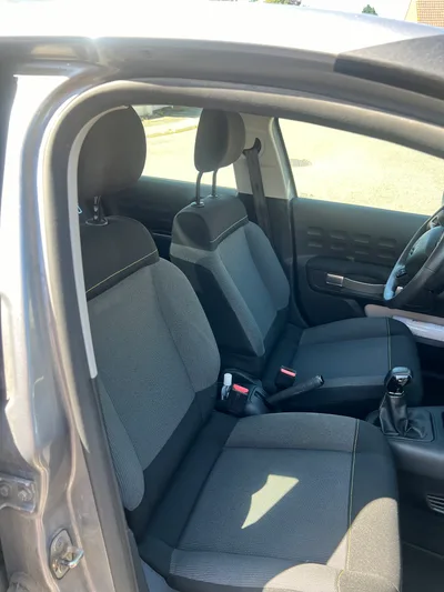 Devanture de Park Clean nettoyage automobile