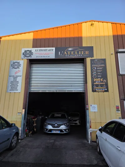 Devanture de L'ATELIER DU VITRAGE