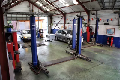 Devanture de AB59 Contrôle Technique Autosur Marly lez Valenciennes