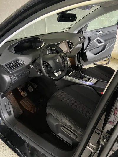 Devanture de Lavage Auto Pro 37 - Nettoyage et Detailing Tours