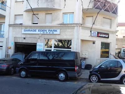 Devanture de Garage Eden Park
