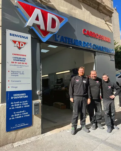 Devanture de L’atelier des Chartreux