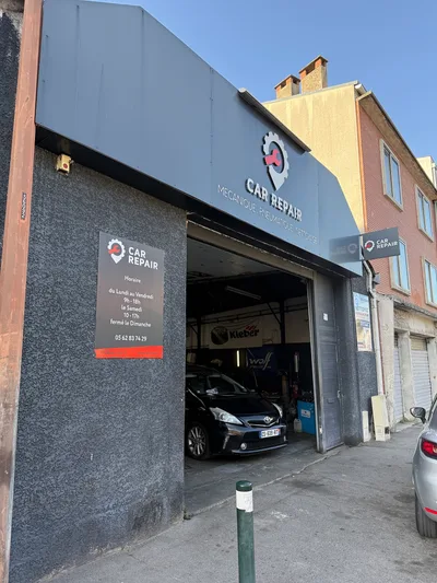 Devanture de Car Repair