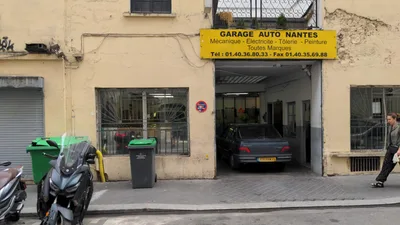 Devanture de Auto Nantes