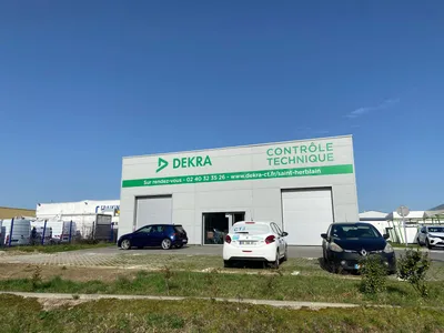 Devanture de Contrôle Technique DEKRA Saint-Herblain Atlantis