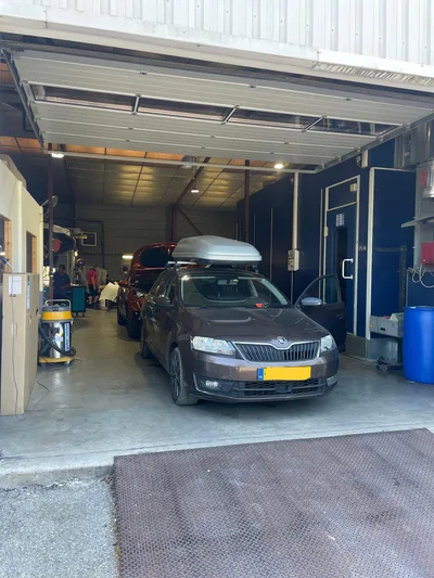 Devanture de A.V. AUTO