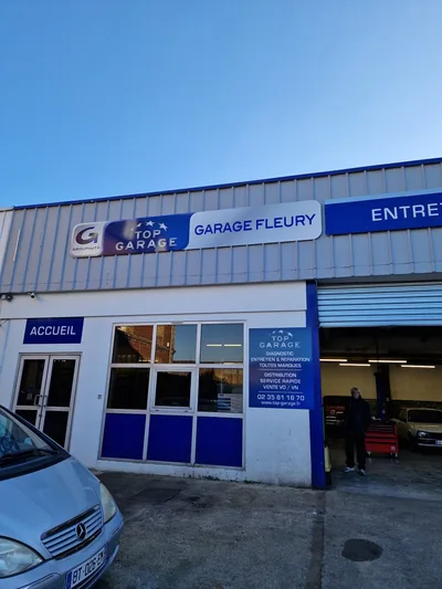 Devanture de Garage fleury guillaume