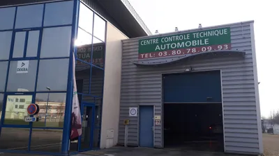 Devanture de DEKRA contrôle technique Dijon