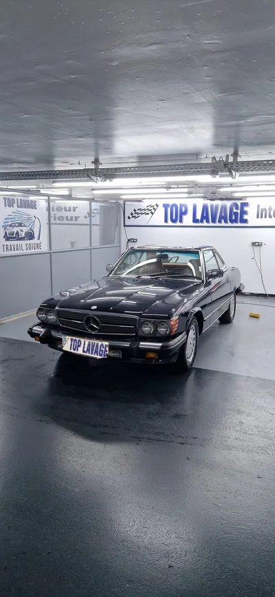 Devanture de Top lavage - Lavage auto Marseille Vieux-Port Joliette intérieur extérieur pressing siège lustrage polish