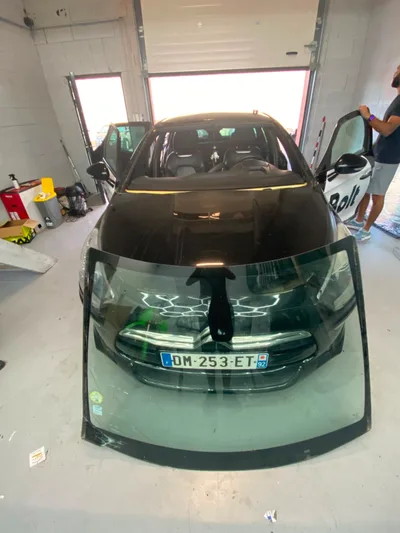 Devanture de CARS FACTORY