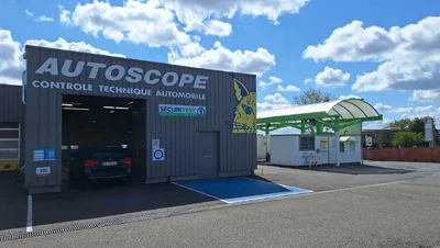 Devanture de Sécuritest Contrôle Technique Automobile LE MANS BEAUREGARD