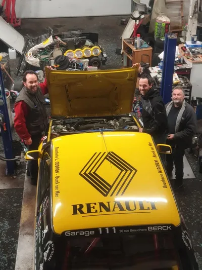 Devanture de Garage 111