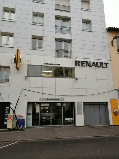 Devanture de Garage Lumière