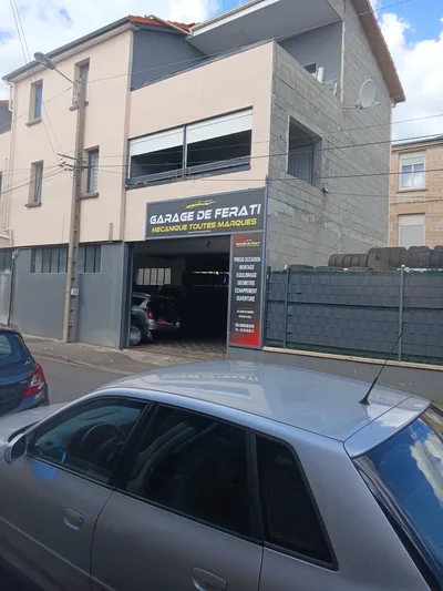 Devanture de Garage De Ferati