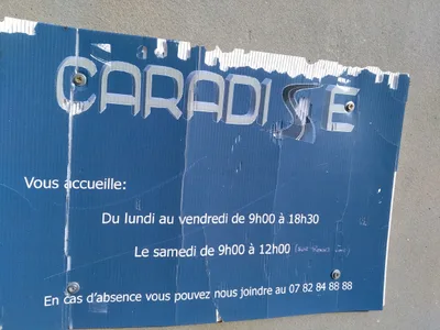 Devanture de Caradise