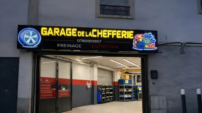 Devanture de Garage de la Chefferie