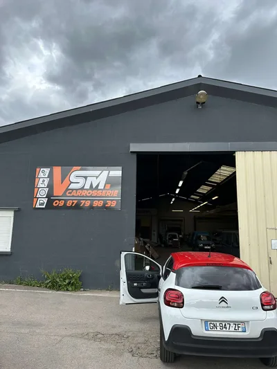 Devanture de Carrosserie VSM