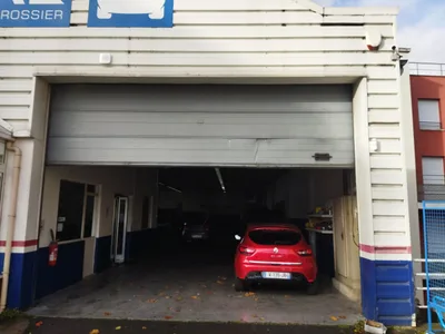 Devanture de CENTRE AUTO PLUS