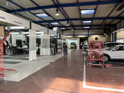 Devanture de Carrosserie Garage de l'Avenir