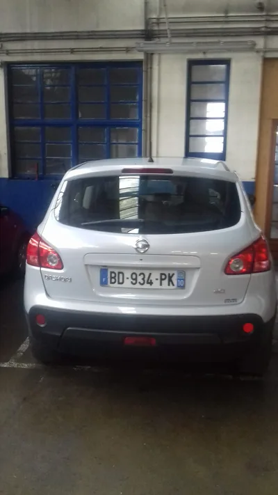 Devanture de Power Auto Sarl