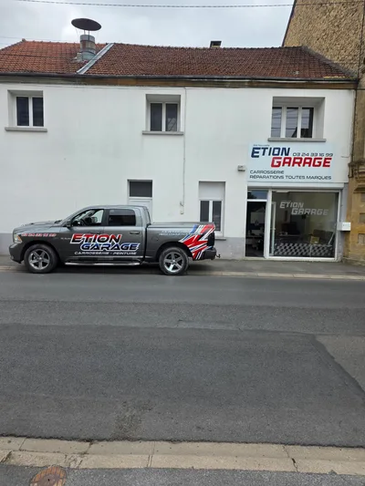 Devanture de Etion Garage