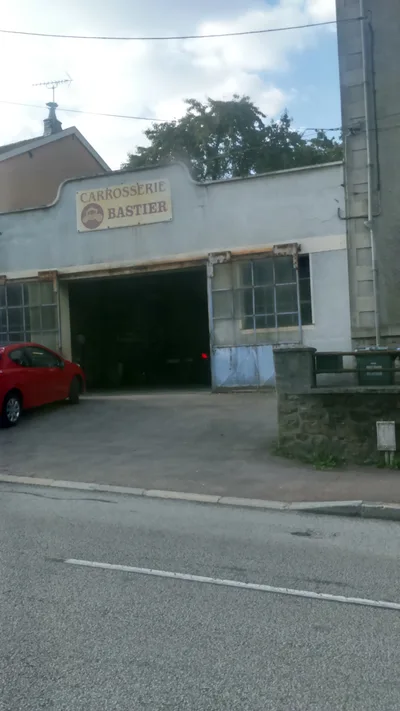 Devanture de Bastier Roger