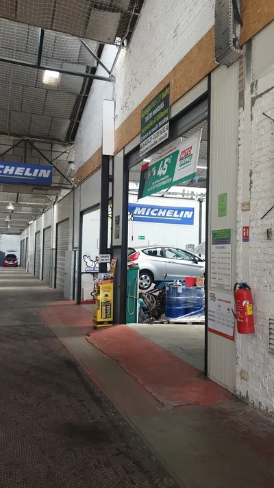 Devanture de GARAGE M.A.D. AUTO