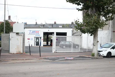 Devanture de Controle Technique Autosur Petit Quevilly/Rouen - TUV DCTA