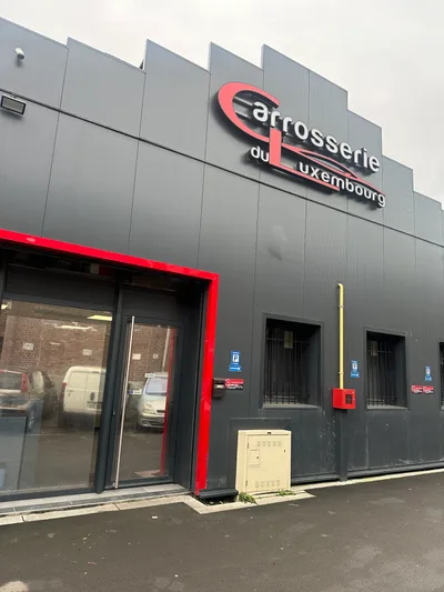 Devanture de Carrosserie du Luxembourg