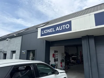 Devanture de Lionel Auto