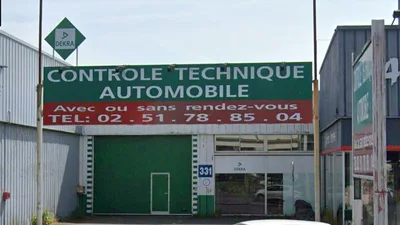 Devanture de DEKRA contrôle technique Saint-Herblain (AUTO - MOTO)