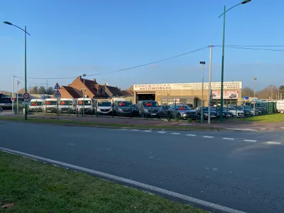 Devanture de Roncq Automobiles