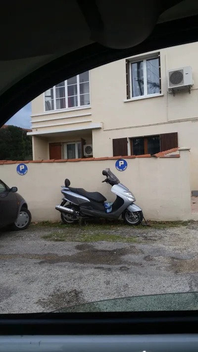 Devanture de Garage des Templiers