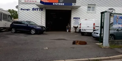 Devanture de GARAGE DITTE